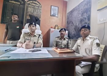 समस्तीपुर – डीएसपी के नेतृत्व में पुलिस ने मारपीट की घटना में मौत के मामले का खुलासा कर एक मुख्य आरोपी को किया गिरफ्तार